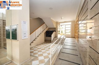 Piso en venta en Avda. Federico Garcia Lorca - Nueva Estación Autobuses en Granada
