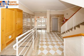 Piso en venta en Avda. Federico Garcia Lorca - Nueva Estación Autobuses en Granada