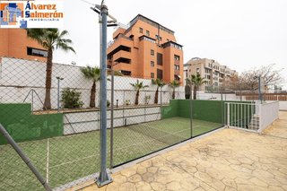 Piso en venta en Avda. Federico Garcia Lorca - Nueva Estación Autobuses en Granada