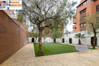 Piso en venta en Avda. Federico Garcia Lorca - Nueva Estación Autobuses en Granada