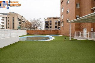 Piso en venta en Avda. Federico Garcia Lorca - Nueva Estación Autobuses en Granada