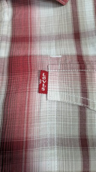 Camisa Levi's cuadros roja y beige