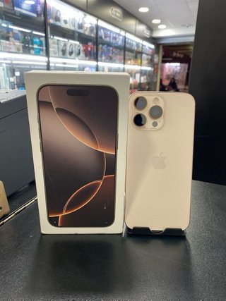 iPhone 16 Pro Max 256GB Desierto Titanio