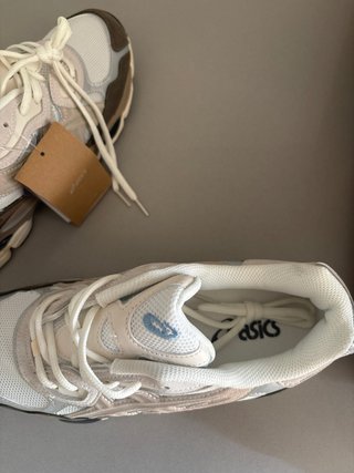 Zapatillas Asics Beige/Marrón Talla 45