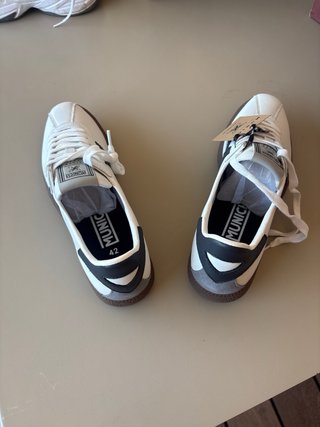 Zapatillas Munich Blancas Talla 42 y 43