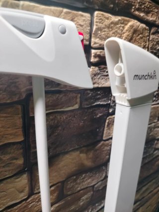 Munchkin MAXI-SECURE Puerta de seguridad 76-82 cm