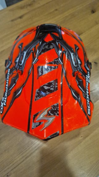 Casco Scorpion para enduro y motocross.