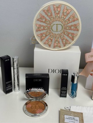 Conjunto Dior neceser mariposas y productos