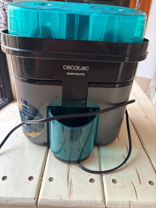 Exprimidor Cecotec Essentialvita