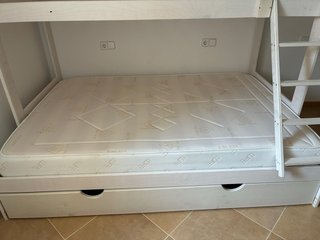 Litera triple madera con nido + un colchón