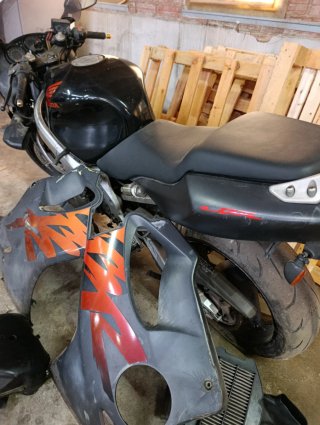 Honda CBR 600f para reparar