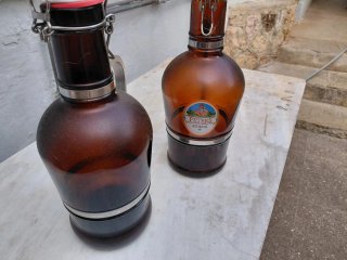 Botellas de cristal ámbar con asa cierre hermetico