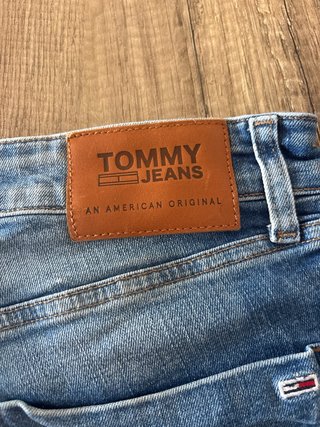 Pantalón Pirata Vaquero Tommy Jeans Hombre