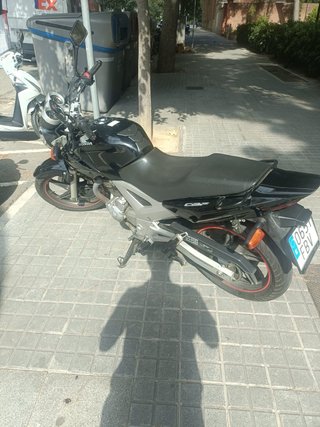 Honda CBF 250 Negra