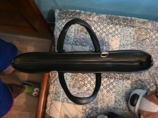 Bolso de paja negro con detalles plateados