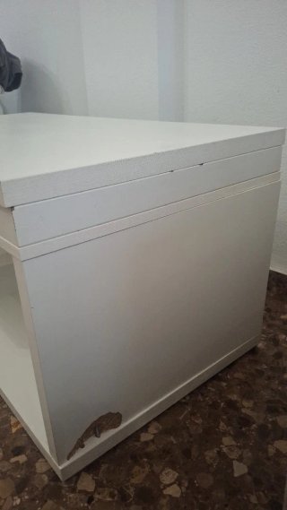 Mesa de centro blanca y gris