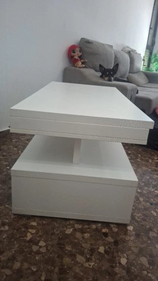 Mesa de centro blanca y gris