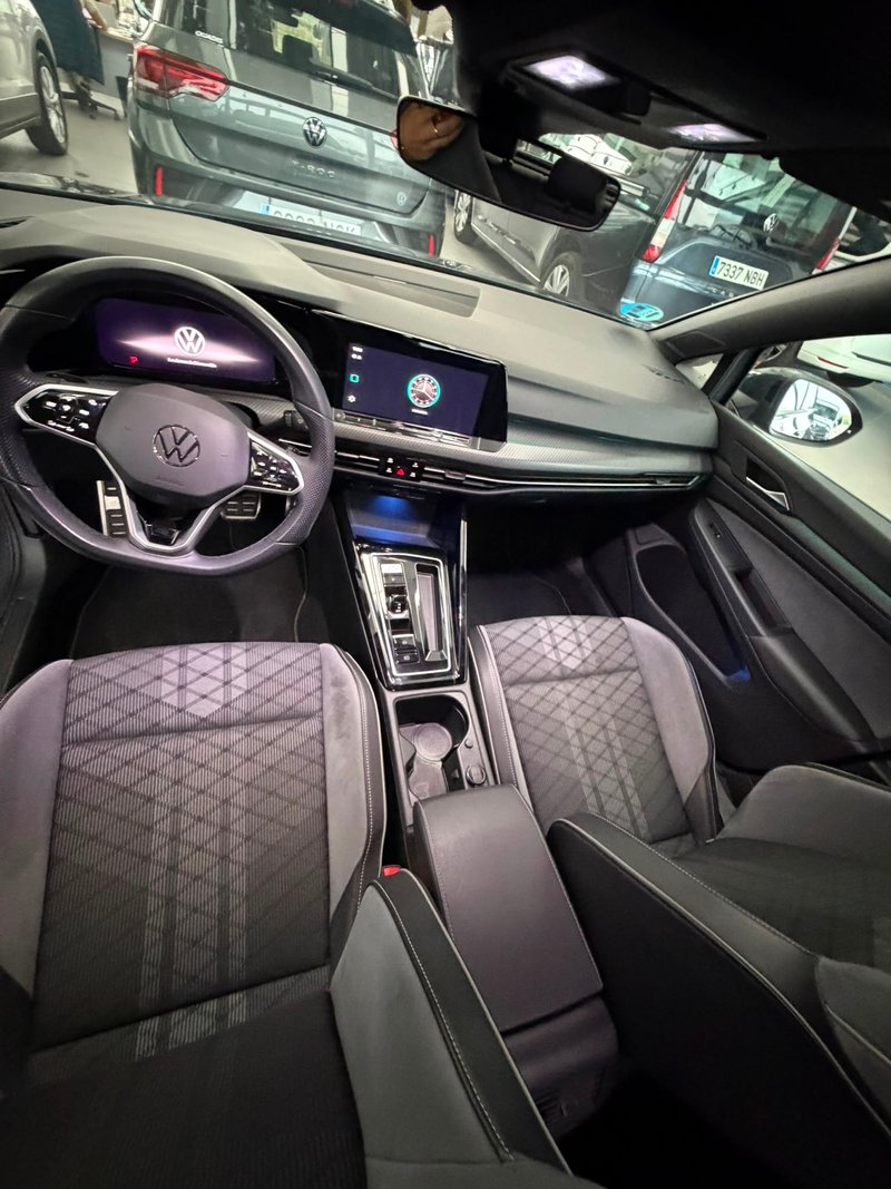 Volkswagen Golf 2024, foto 15