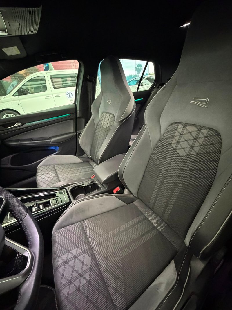 Volkswagen Golf 2024, foto 20