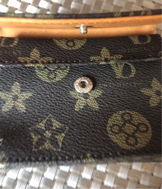 Monedero estampado marrón