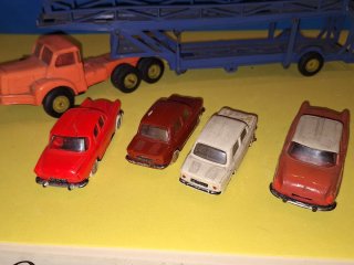 Norev 1:43 Camión Portacoches Simca  Años 60
