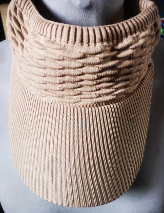 Berretto visiera traspirante beige