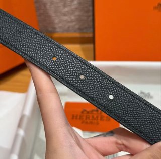 Cinturón Hermès Piel Negra Hebilla H Plata
