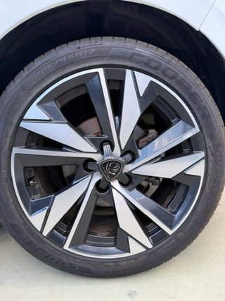 PEUGEOT 308 1.2 PureTech S&S Allure Pack 130