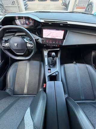 PEUGEOT 308 1.2 PureTech S&S Allure Pack 130