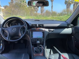 Mercedes-Benz Clase C 2005