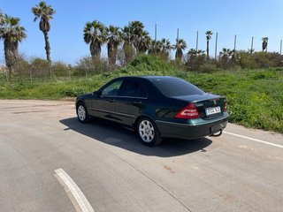 Mercedes-Benz Clase C 2005