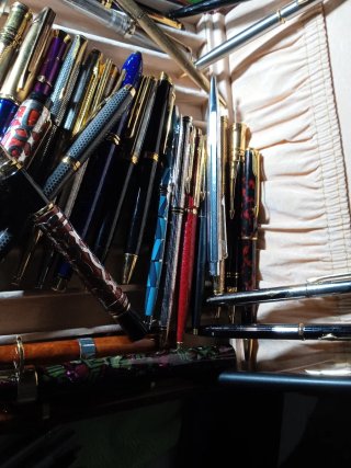 Lote Plumas y Bolígrafos Suizos