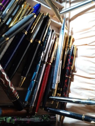 Lote Plumas y Bolígrafos Suizos