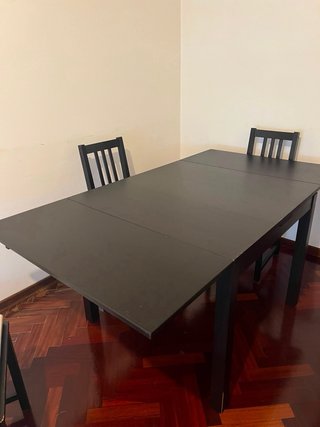 Mesa comedor y 4 sillas madera
