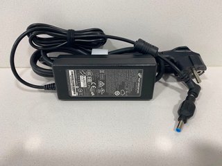 2 Cargadores de 65W para portátiles HP. Nuevos.