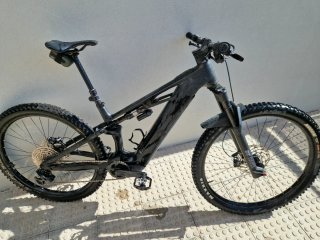 Bicicleta Cube Eléctrica 120 newton carbono