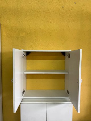 Armario blanco de almacenaje