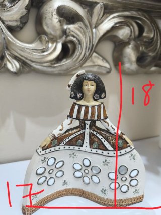 Figura Decorativa Menina