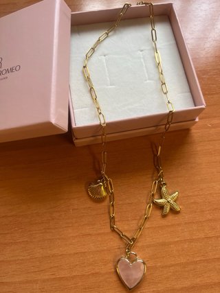 Collar Blanca Romeo Corazón Estrella Caracola