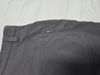 Pantalón técnico Helly Hansen UPF 50+ - Talla S