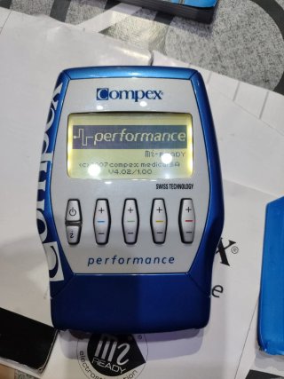 PRECIO SOLO HOY Compex performance electroestimula