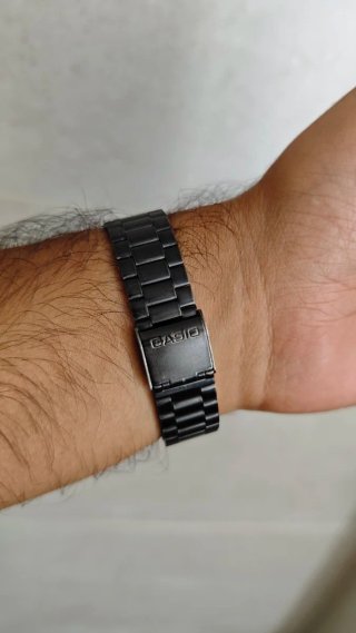 A168. Reloj Negro Gun Metal.