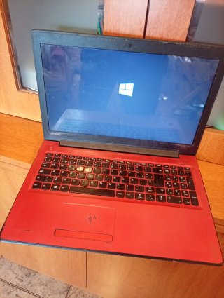 Portátil Lenovo Rojo