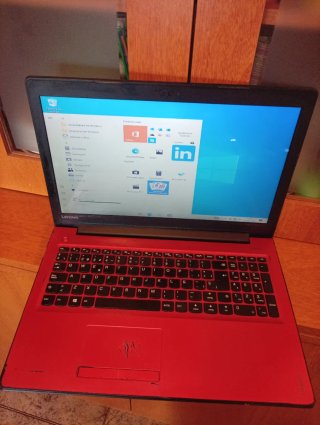 Portátil Lenovo Rojo