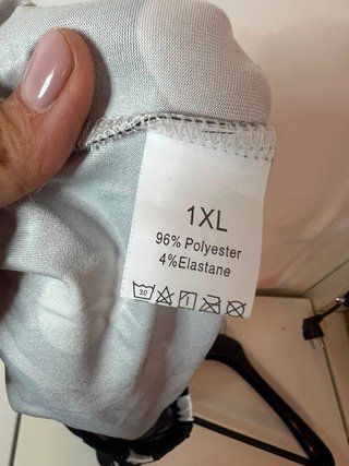 Pantaloncini neri a pois bianchi