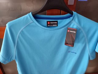 Camiseta Mountain azul talla L