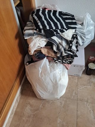 Lote Ropa, Calzado y Accesorios