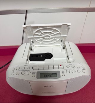 Radio CD Cassette Sony CFD-S70 – FM / CD / Cassett