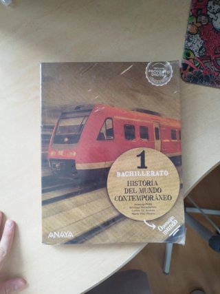 Libro 1 bachillerato historia Mundo Contemporáneo