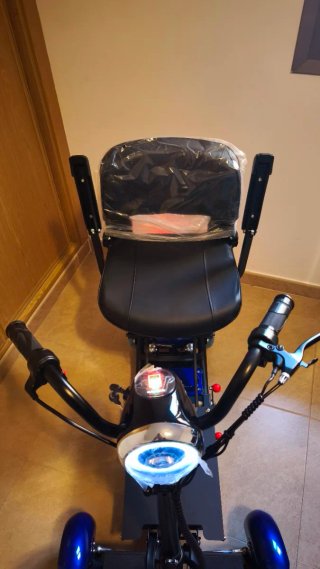 Scooter Eléctrico 4 Ruedas Azul